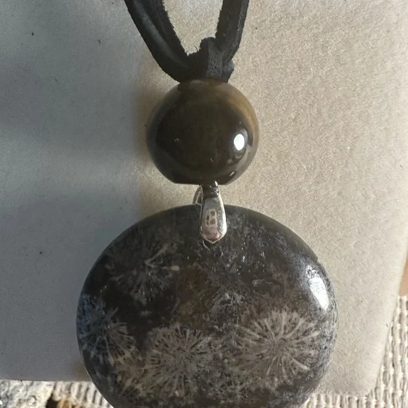Round Black Coral Fossil Jade Pendant Necklace - Picture 9 of 11